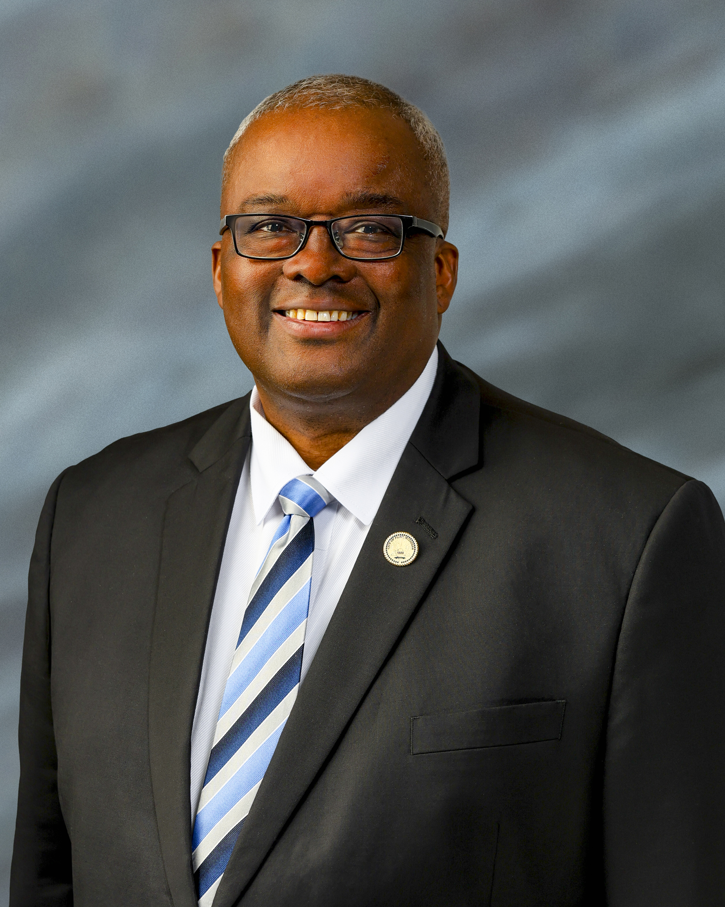 Image of board member Clyde D. Edwards